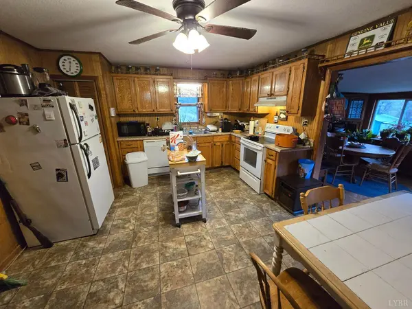 2107 Charlemont RD, Big Island, VA 24526