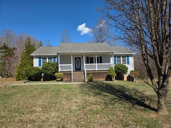 229 Lee Grant AVE, Appomattox, VA 24522
