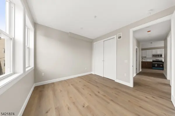 17-19 Wickham St #202, Passaic City, NJ 07055