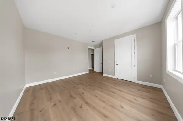 17-19 Wickham St #202, Passaic City, NJ 07055