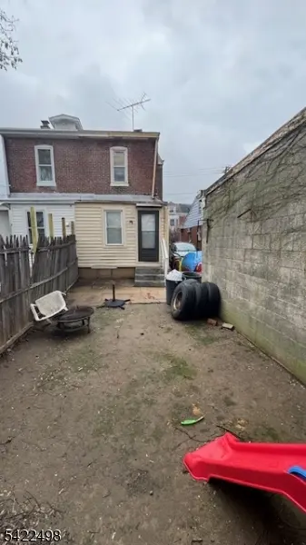 182 Liberty St, Trenton City, NJ 08611