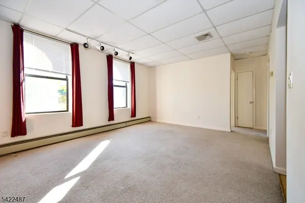 431 Springfield Ave #6, Summit City, NJ 07901