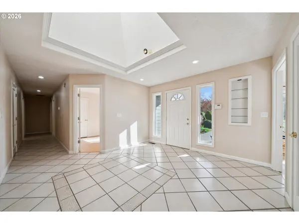 38101 SE HAUGLUM RD, Sandy, OR 97055