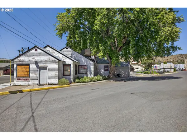 234 S CANYON BLVD, John Day, OR 97845