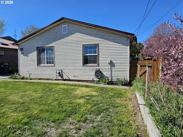 711 SE 8TH ST, Pendleton, OR 97801