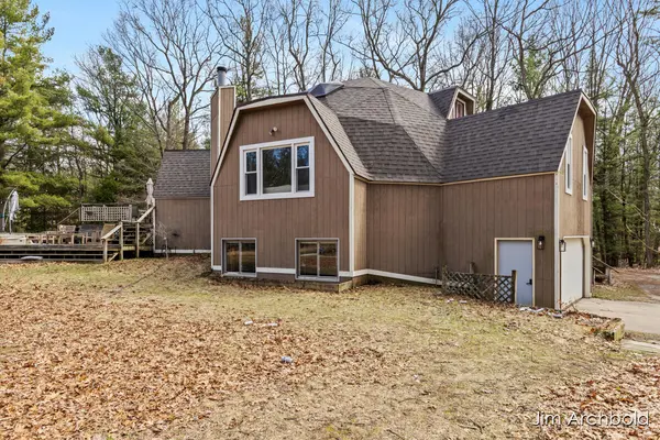 2447 Roberts RD, Dalton Twp, MI 49445