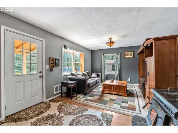 31431 FAIRVIEW RD, Rainier, OR 97048