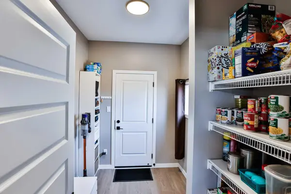 38 Goldenrod PL W, Lethbridge, AB T1J 5W9