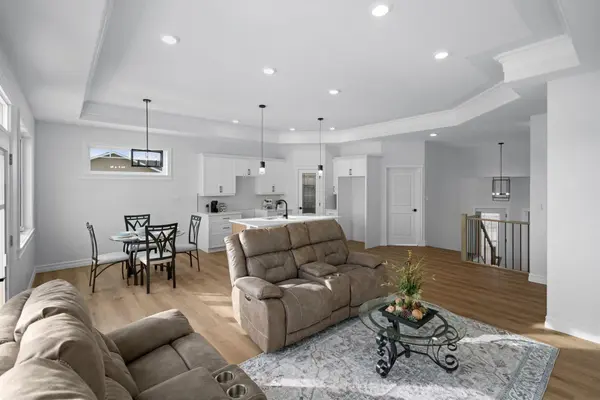 5737 55 AVE, Camrose, AB T4V5B9