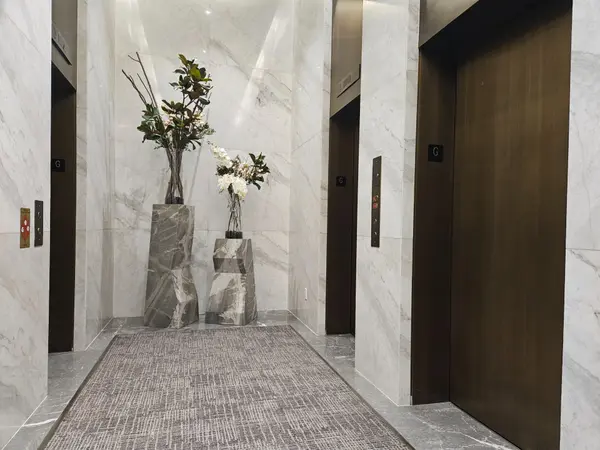 200 Bloor ST W #1802, Toronto C02, ON M5S 1T8