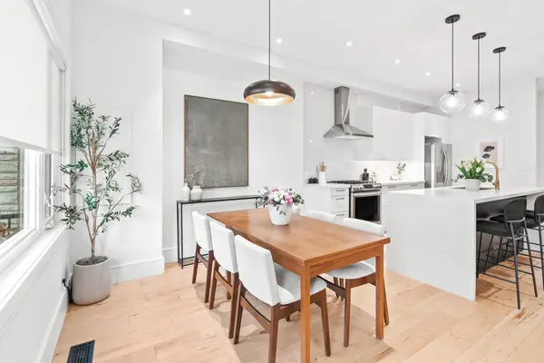 23 Manning AVE, Toronto C01, ON M6J 2K3