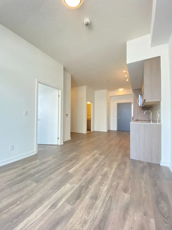 36 Forest Manor RD #302, Toronto C15, ON M2J 0H3