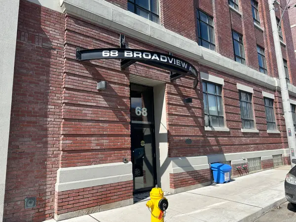 68 Broadview AVE #218, Toronto E01, ON M4M 2E6