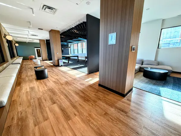 7950 Bathurst ST #818, Vaughan, ON L4J 0L4