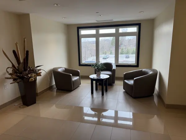 149 Church ST #507, King, ON L0G 1T0