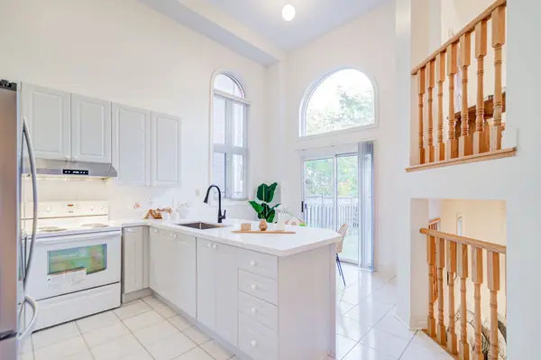 147 Frank Endean RD, Richmond Hill, ON L4S 1S7