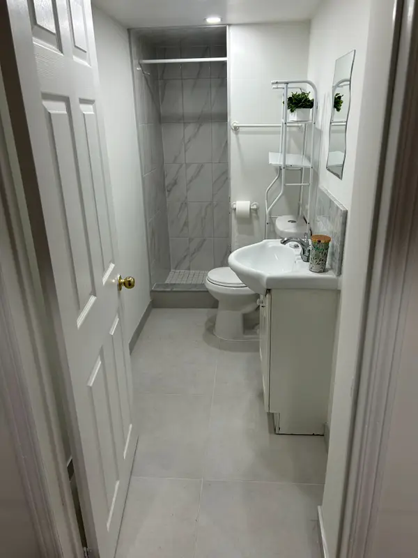 Address not disclosed, Richmond Hill, ON L4E 5C6