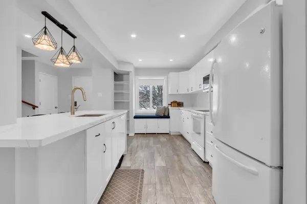 20 Daniele AVE S, New Tecumseth, ON L0G 1A0