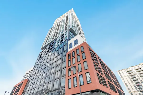 39 Mary ST #3301, Barrie, ON L4N 1S9