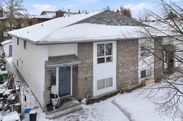 114 - 116 Barber CRESCENT, Saskatoon, SK S7M 5M7