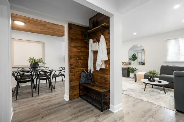 5476 Schueller CRES, Burlington, ON L7L 3T2