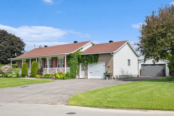 36 Desnoyers ST, Casselman, ON K0A 1M0