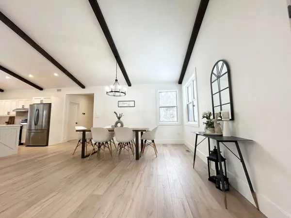 2 Ivy ST, Kawartha Lakes, ON K0L 2W0