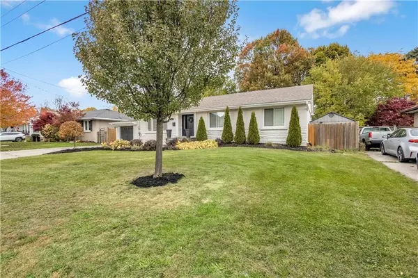 43 Miller DR, Hamilton, ON L9G 2H9