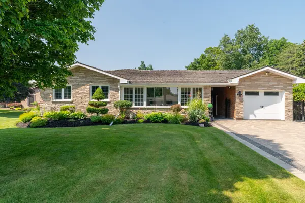 4 COLONIAL DR, North Dumfries, ON N0B 1E0