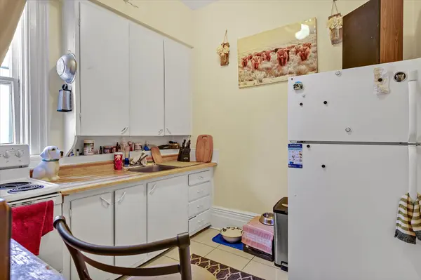 550 Aylmer ST N, Peterborough, ON K9H 3W7