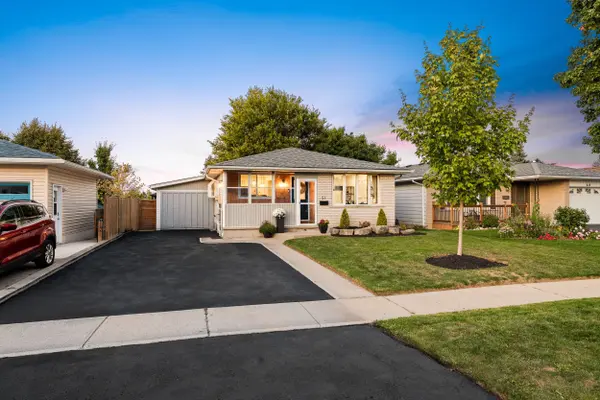 51 Muskoka DR, Guelph, ON N1E 3M8