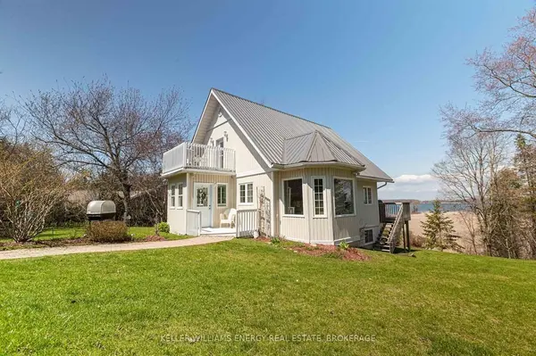 96 Island RD, Prince Edward County, ON K0K 2T0
