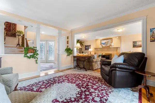 1 Twelfth ST, Grimsby, ON L3M 2V6