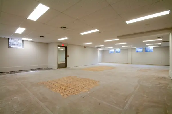 1955 KING ST E #B2A, Hamilton, ON L8K 1W2