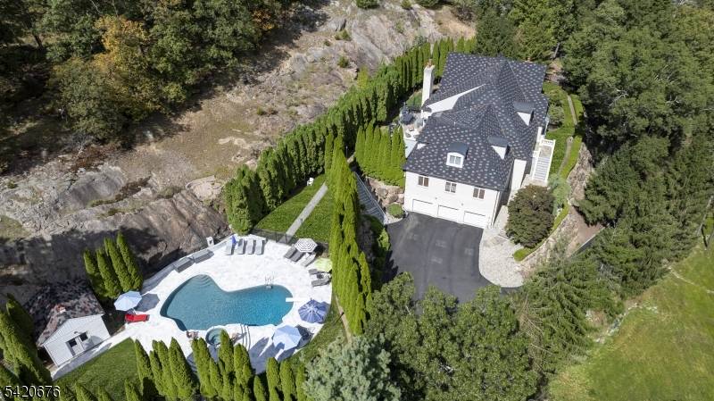 49 Cherokee Ct, Sparta Twp., NJ 07871