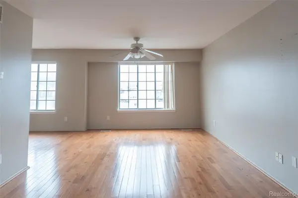 30200 Southfield RD #204, Southfield, MI 48076