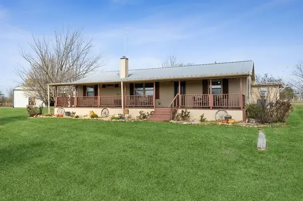 5670 Fm 1571, Lone Oak, TX 75453