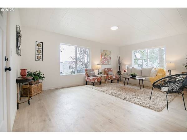 515 E PINE ST, Centralia, WA 98531