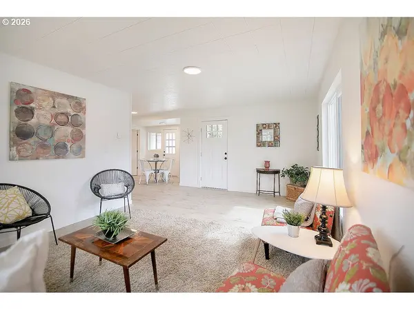 515 E PINE ST, Centralia, WA 98531