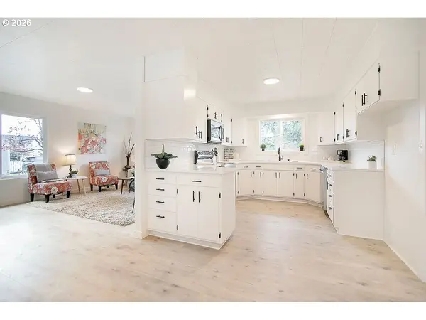 515 E PINE ST, Centralia, WA 98531