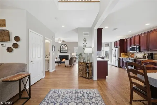 15 Ike Williams Rd, Hampton Twp., NJ 07860