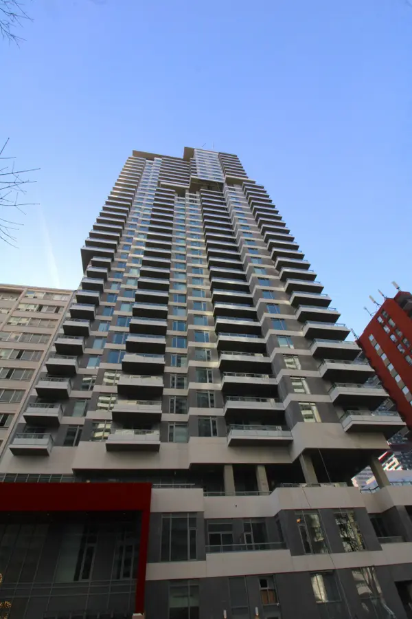 50 Dunfield AVE #1020, Toronto C10, ON M4S 0E4