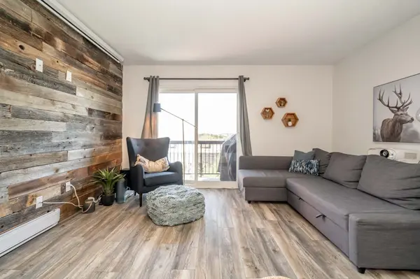 171 Edgehill DR #F11, Barrie, ON L4N 1L9