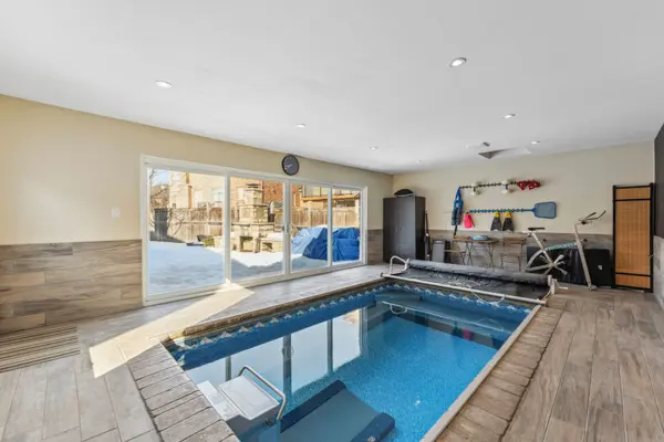 9 Flanders RD, Brampton, ON L6X 0W3