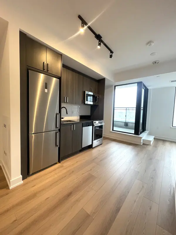 758 Dovercourt RD #506, Toronto W02, ON M6H 2X2