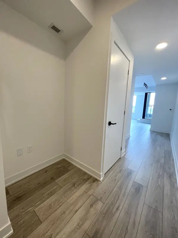 758 Dovercourt RD #507, Toronto W02, ON M6H 2X2