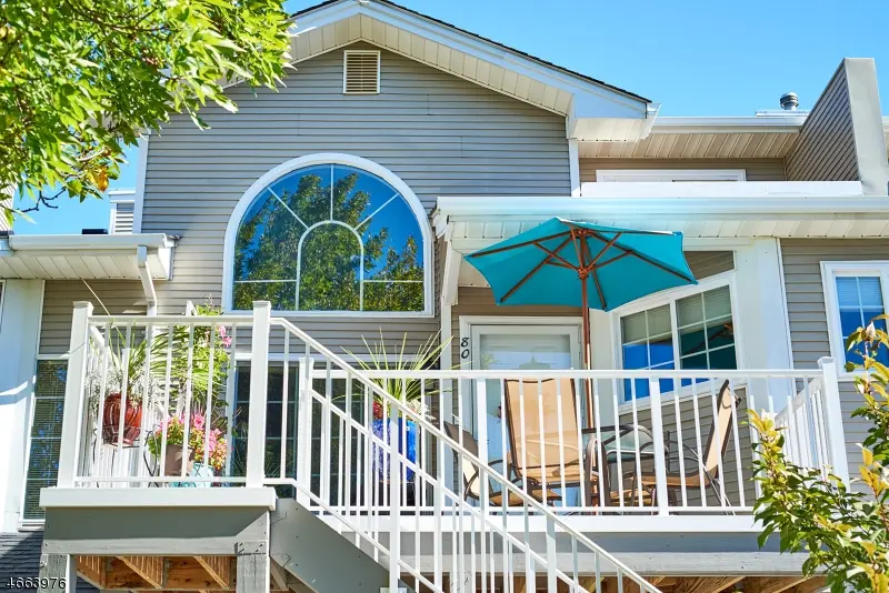 80 Ashley Ct, Bedminster Twp., NJ 07921