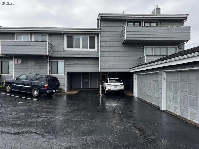 241 SW EBB AVE, Lincoln City, OR 97367