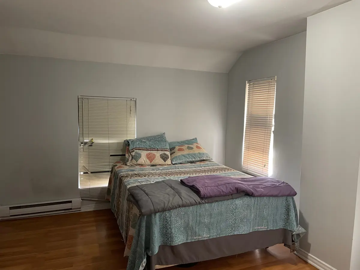 13 Young ST, Halton Hills, ON L7J 2G5