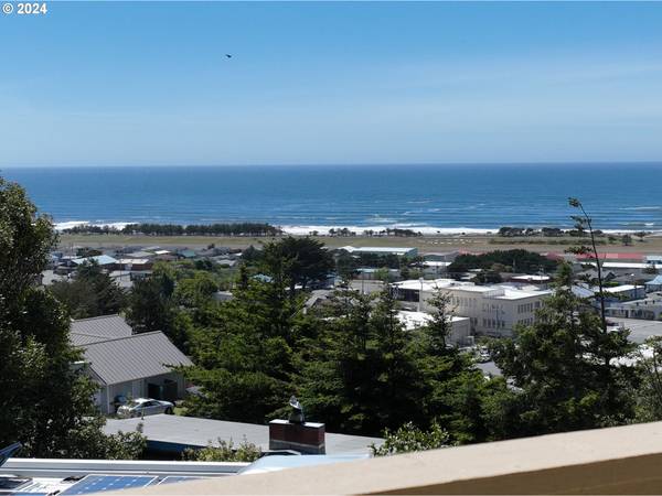 29830 HOUND DOG RD, Gold Beach, OR 97444